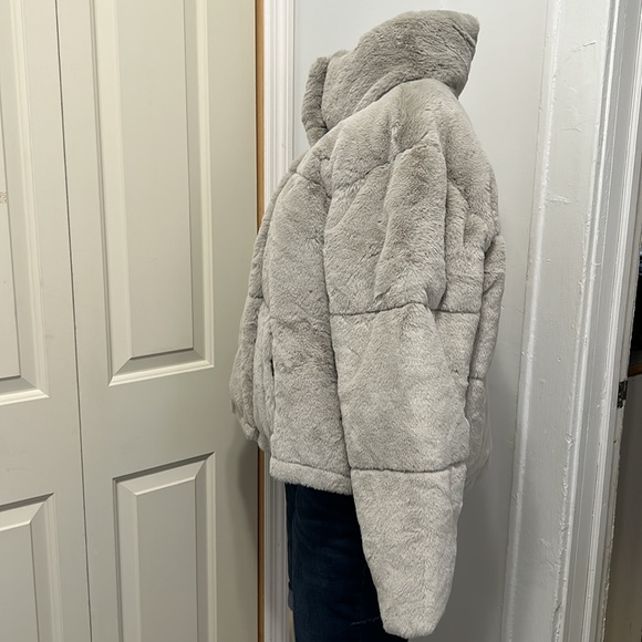 NEW ABERCROMBIE & FITCH MINI PUFFER JACKET & COAT AND TWO POCKET - Picture 6 of 15